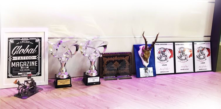 award-header-color-mission-tattoo (Demo)
