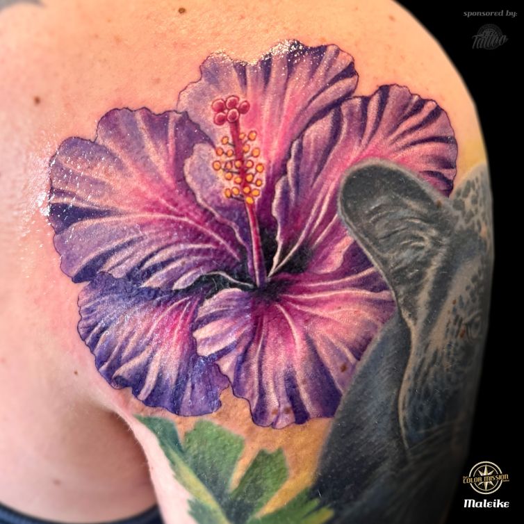 Hibiskus_in progress_tattoo_by_Maleike Kopie